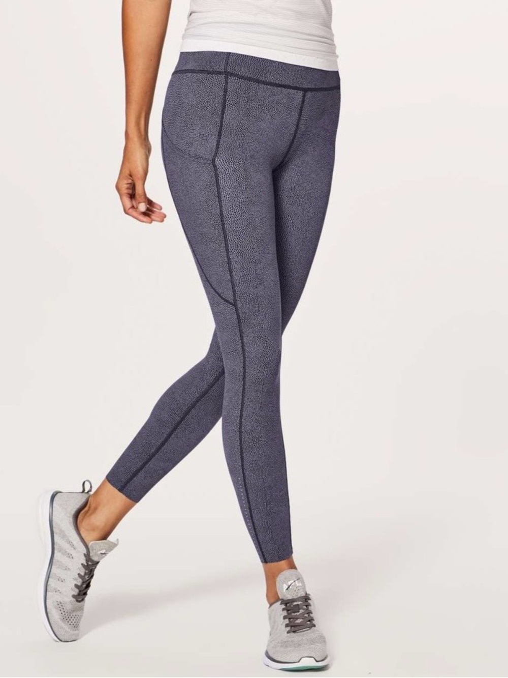 Lululemon Fast & Free 7/8 Tight II *Nulux 25"
Disperse Dusky Lavender Black